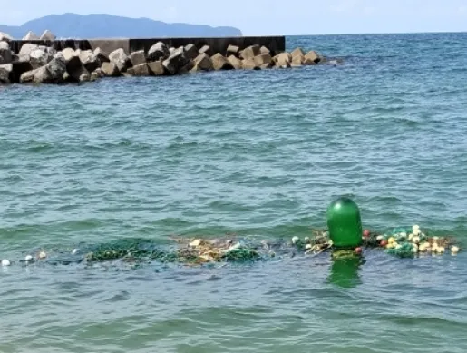 海上ゴミ箱のイメージ画像